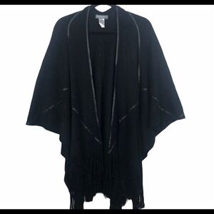 Accessory ST black‎ knit Cape w/pho leather Design